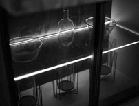 酒柜玻璃层板灯